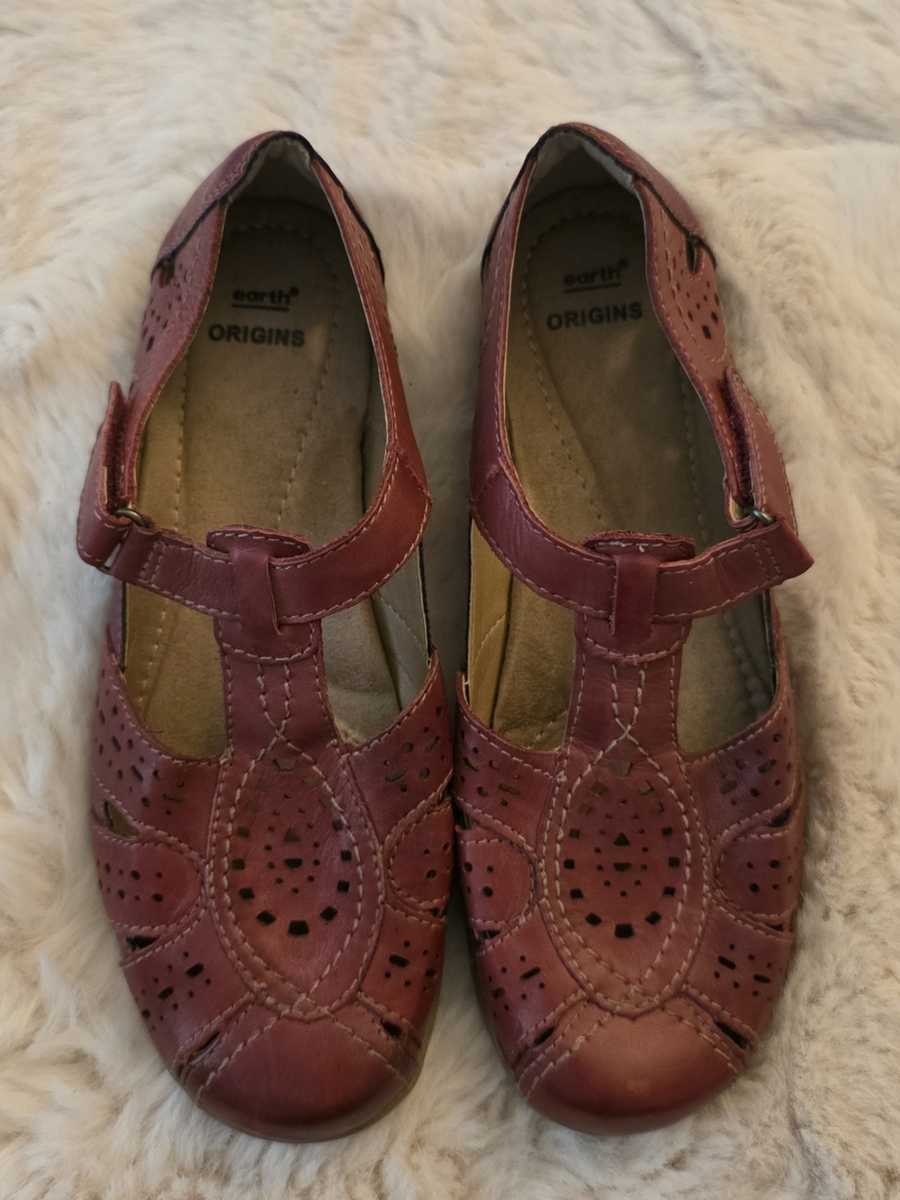 Earth Origins Women's Red Leather Mary Jane Flats